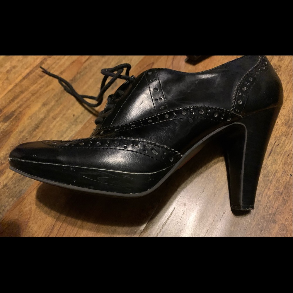 Bongo lace up Oxford heels.